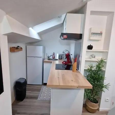 Apartment Cocon Sous Les Toits By Unsejouranancy Fr Nancy