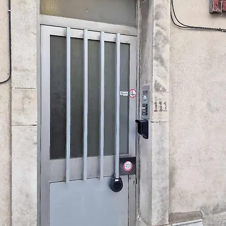 Lägenhet Cocon Sous Les Toits By Unsejouranancy Fr