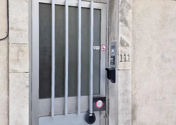 Apartamento Cocon Sous Les Toits By Unsejouranancy Fr